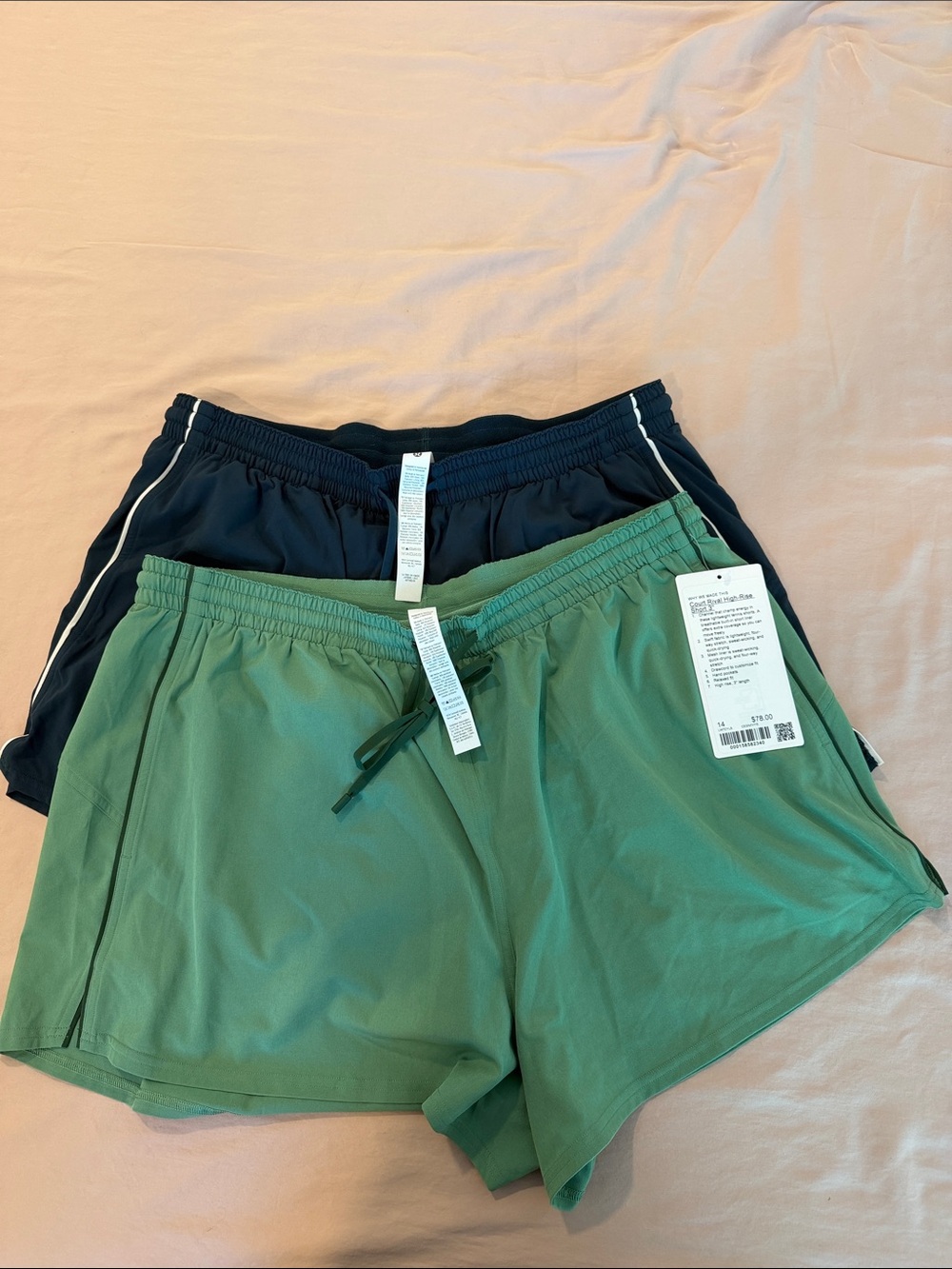 Lululemon Women’s Athletic Shorts - Green & Teal - sz 14